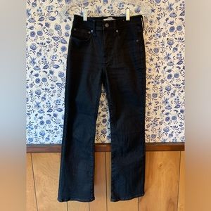 Madewell mid rise kick out jeans. Size 25